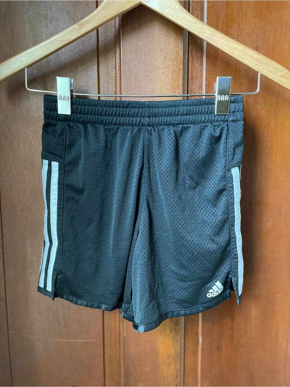 adidas girls medium 10-12 black athletic shorts